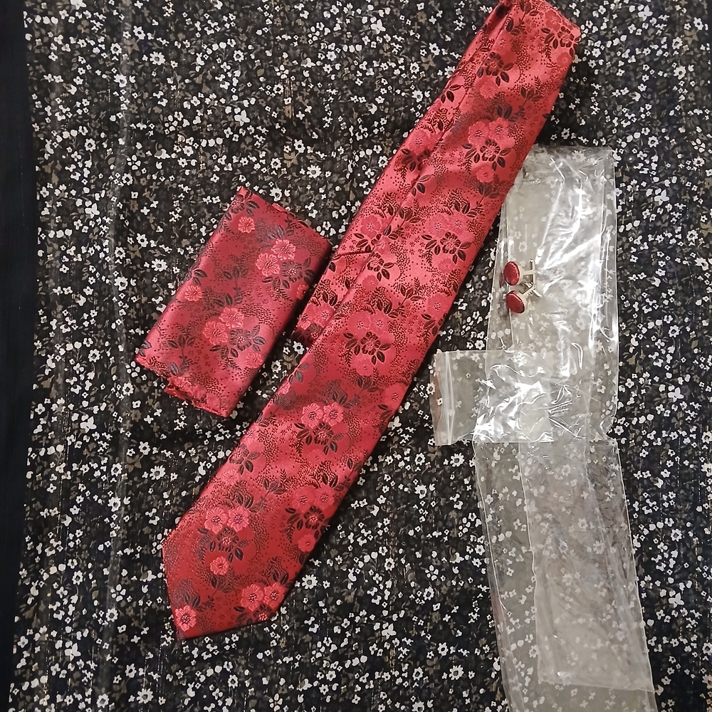 Red Floral Necktie Set - Tie, Pocket Square & Cufflinks